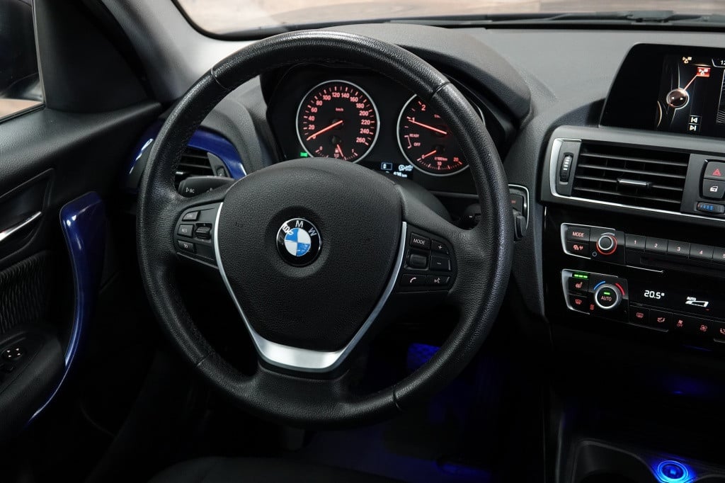 BMW 1 Serie 116i executive | cruise | navi | pdc | stoelv. |