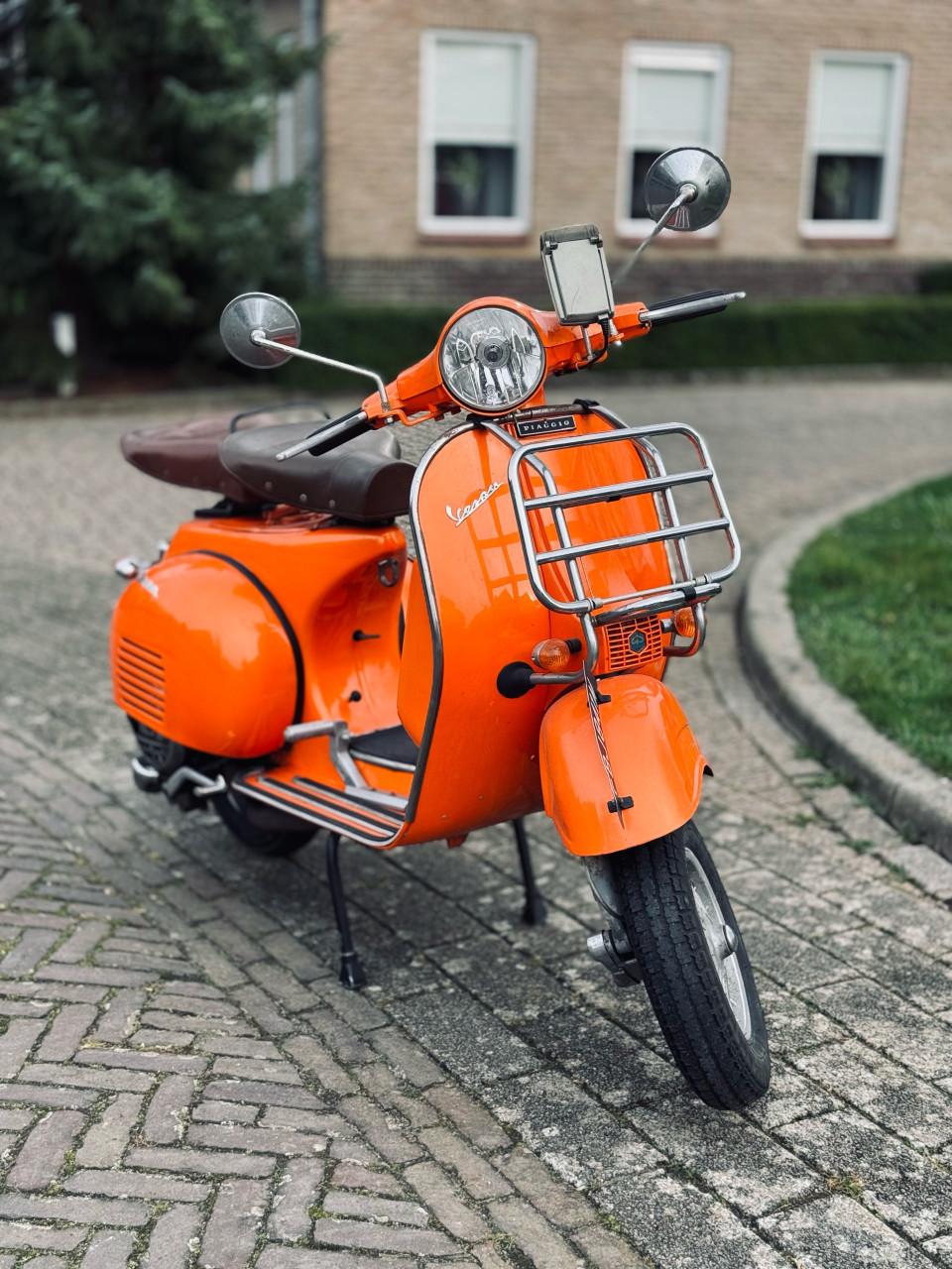 1985 Piaggio Vespa PX150 motorscooter - klassieker