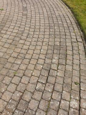 GRATIS ophalen ca. 40m2 klinkers (koppelstones)