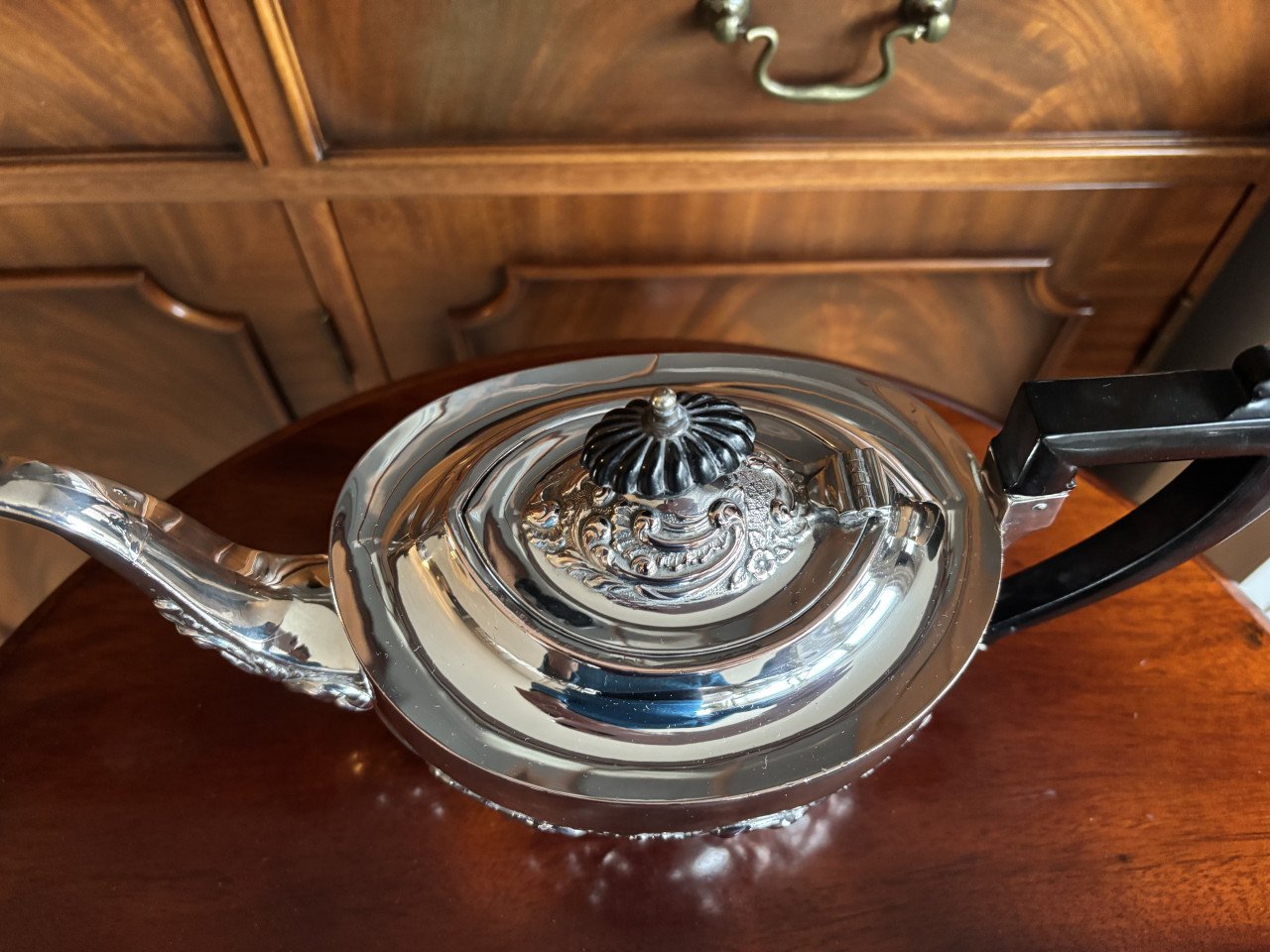 “DE MONTFORT”  VERZILVERD KOFFIE/THEE SERVIES