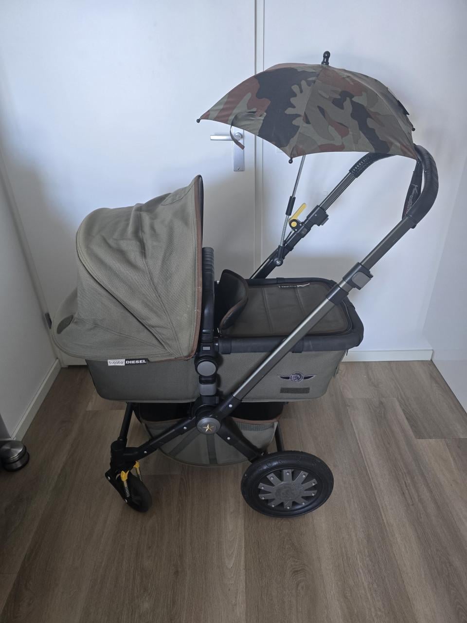 Bugaboo Cameleon 3 Diesel Groen Limited Edition kinderwagen.