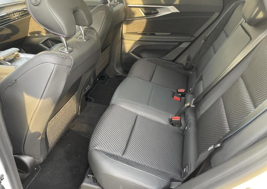 Renault Austral 1.2 e-tech full hybrid 200 iconic esprit alpine - nieuw mod