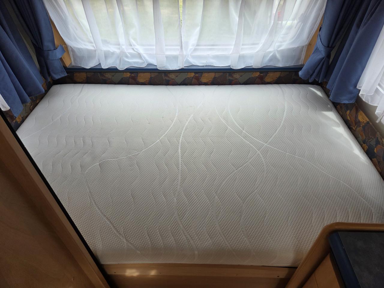 Hobby de lexe 440 sf met voortent,mover en fietsenrek