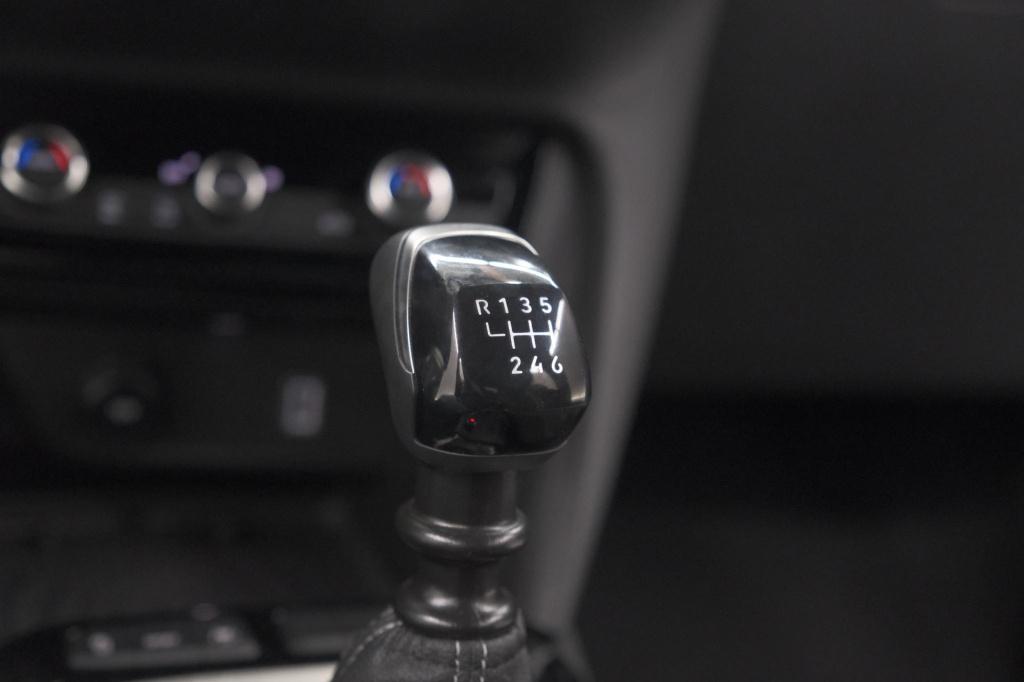 Opel Corsa turbo 100 gs | camera | dodehoekdetectie | apple carplay