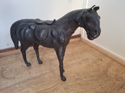 Leren paard