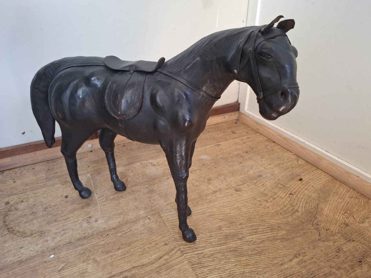 Leren paard