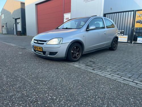 1.8-16V Gsi Silverline/ Dakraam/Airco/Elek Spiegels/ Sportieve velg Uitlaat