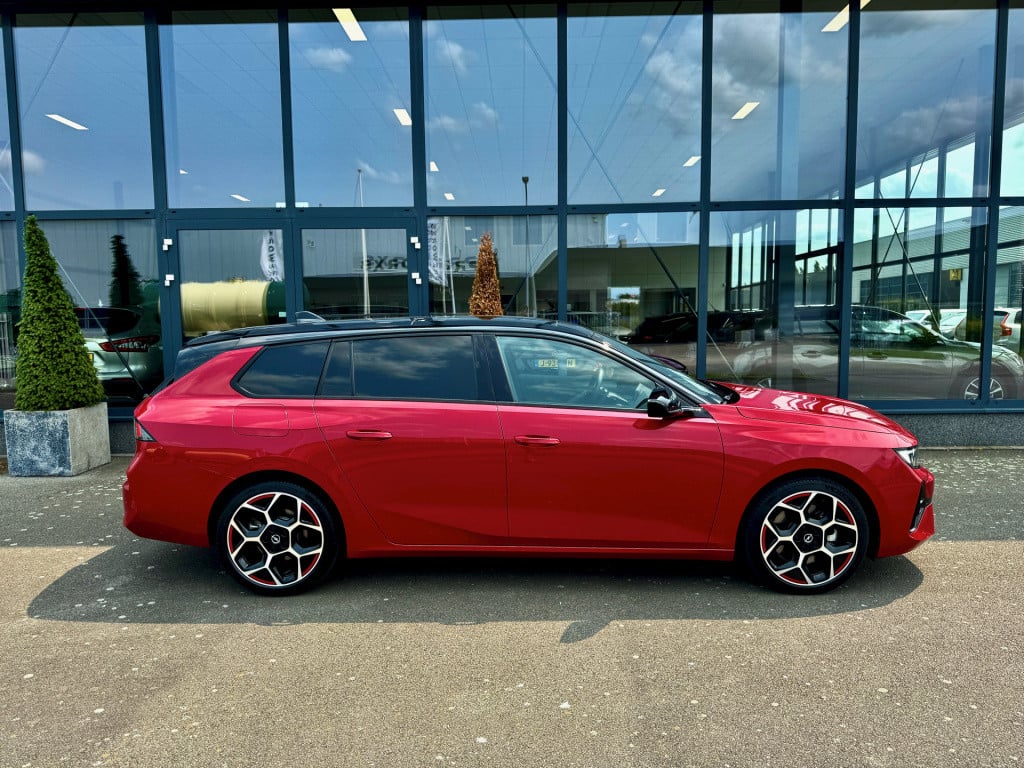 Opel Astra sports tourer 1.6 turbo plug in hybrid ultimate pano dak