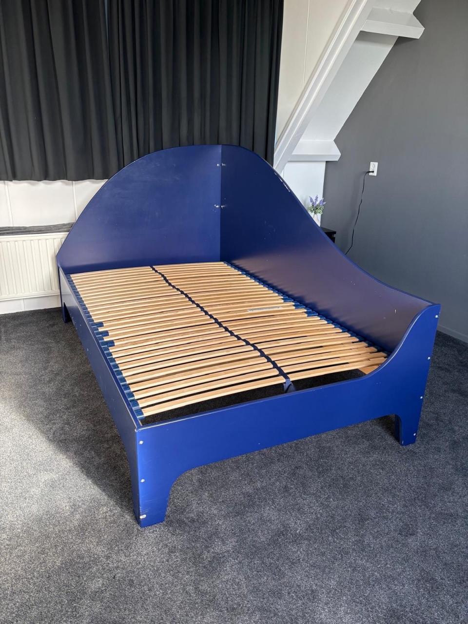 Bed 120 x 210