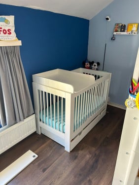 Mooi meegroeibedje met extra’s – van baby tot peuter