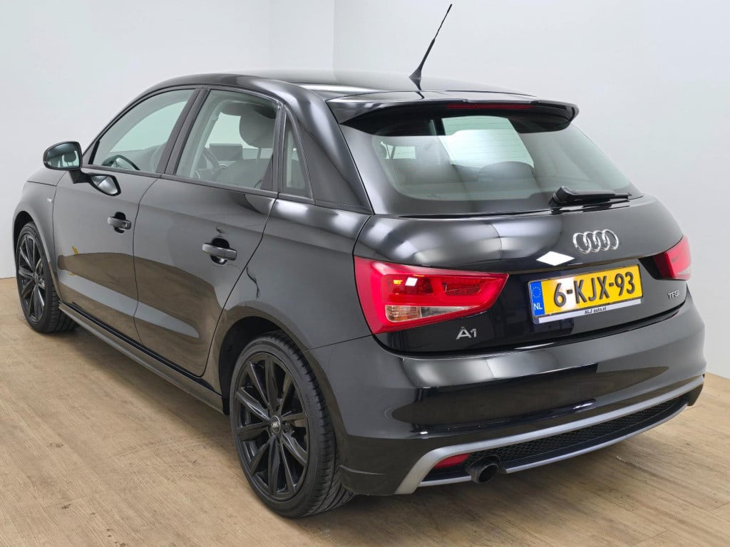 Audi A1 Sportback occasion 1.2 tfsi admired s line black edition | unieke l