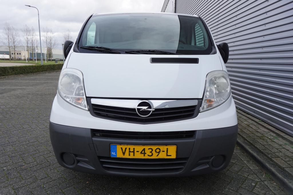 Opel Vivaro 2.0 cdti l2h1 airco / cruise / leder / elektr. ramen / trekhaak