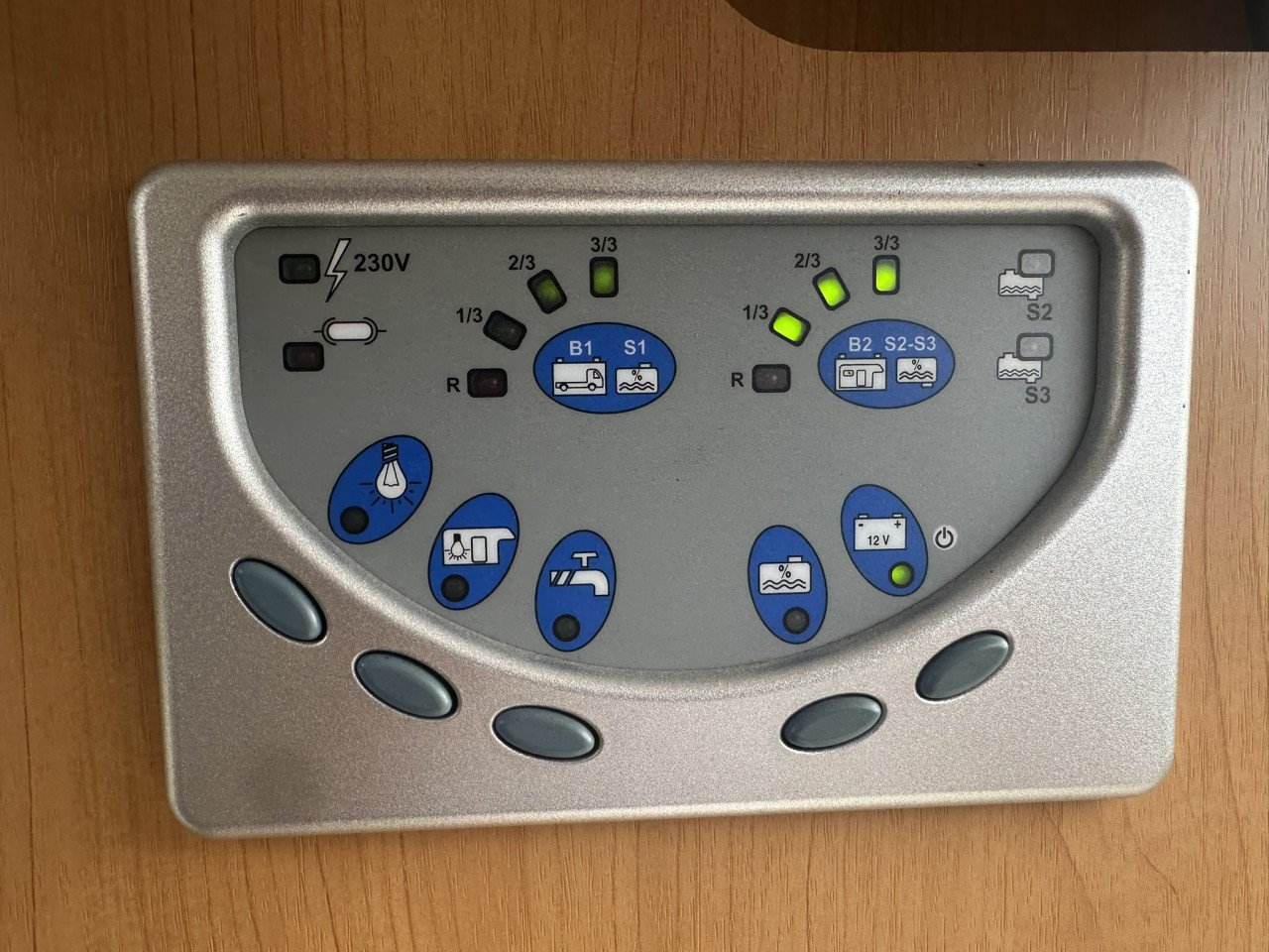 4 persoons Fiat Ducato Trigano Eurocamp buscamper. garantie, jaar apk