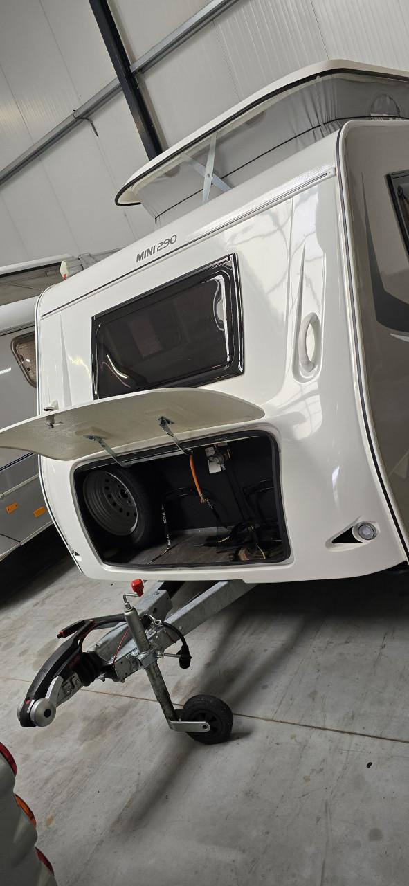 Compacte Trigano Mini 290 (688 kg) – Zeer compleet & BOVAG gekeurd