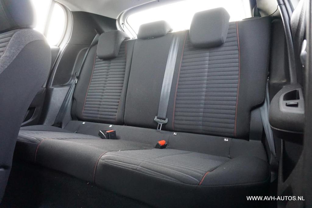 Peugeot 208 1.2 puretech allure automaat