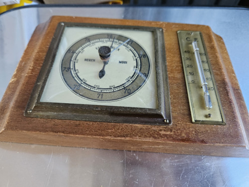 Mooi jaren 50 barometer en thermometer in werkende staat...