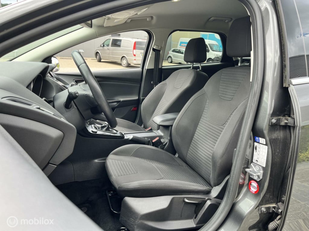 Ford Focus wagon 1.5 titanium 183pk !