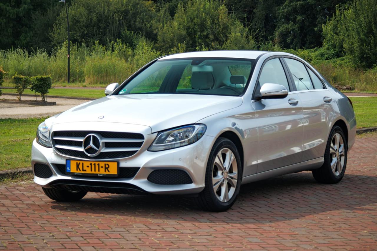 Mercedes C180 W205 2014 Nieuw model (8,2 sec 100) Nieuwstaat! Zuinig!