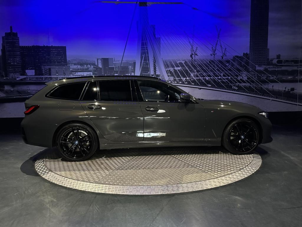 BMW 3-serie touring 330e *dravitgrau*pano*hud*trekhaak*
