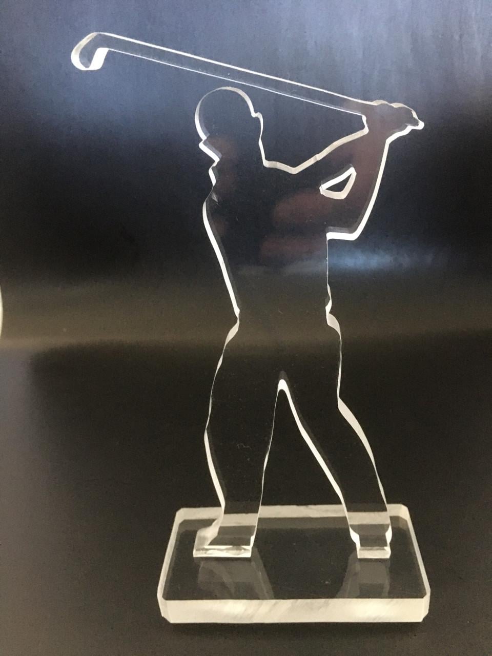 Golfspeler van plexiglas. Nieuw! 23 cm hoog Heer