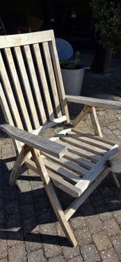 Houten tuinstoelen bankje