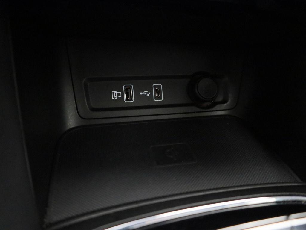 MG Zs Ev long range luxury 70 kwh | leder | panoramadak | led koplampen | 3