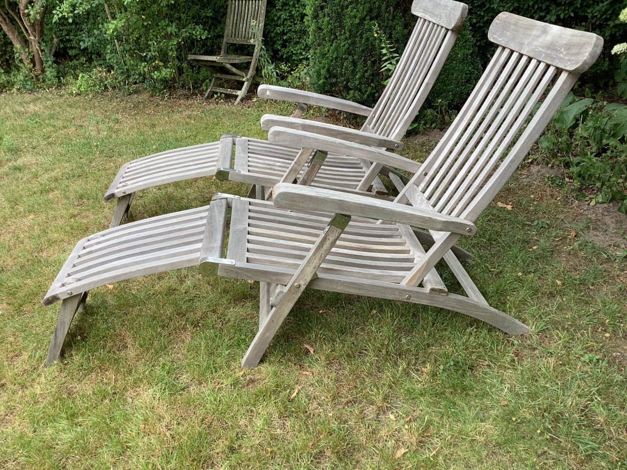 2 ligstoelen tuinstoelen deckchairs teak met gratis kussens