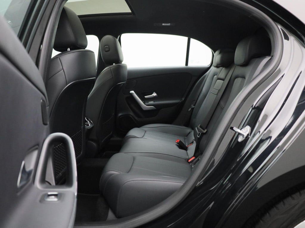 Mercedes-Benz A-Klasse 200 business solution luxury | automaat | panoramada