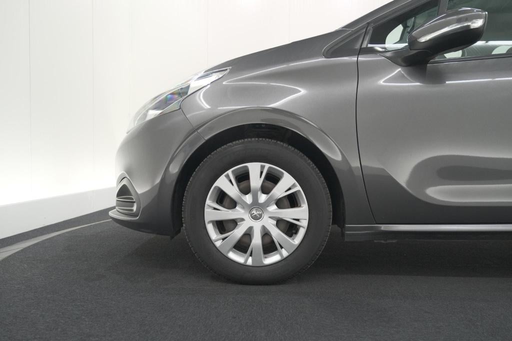 Peugeot 208 puretech 82 active | camera | apple carplay | airco