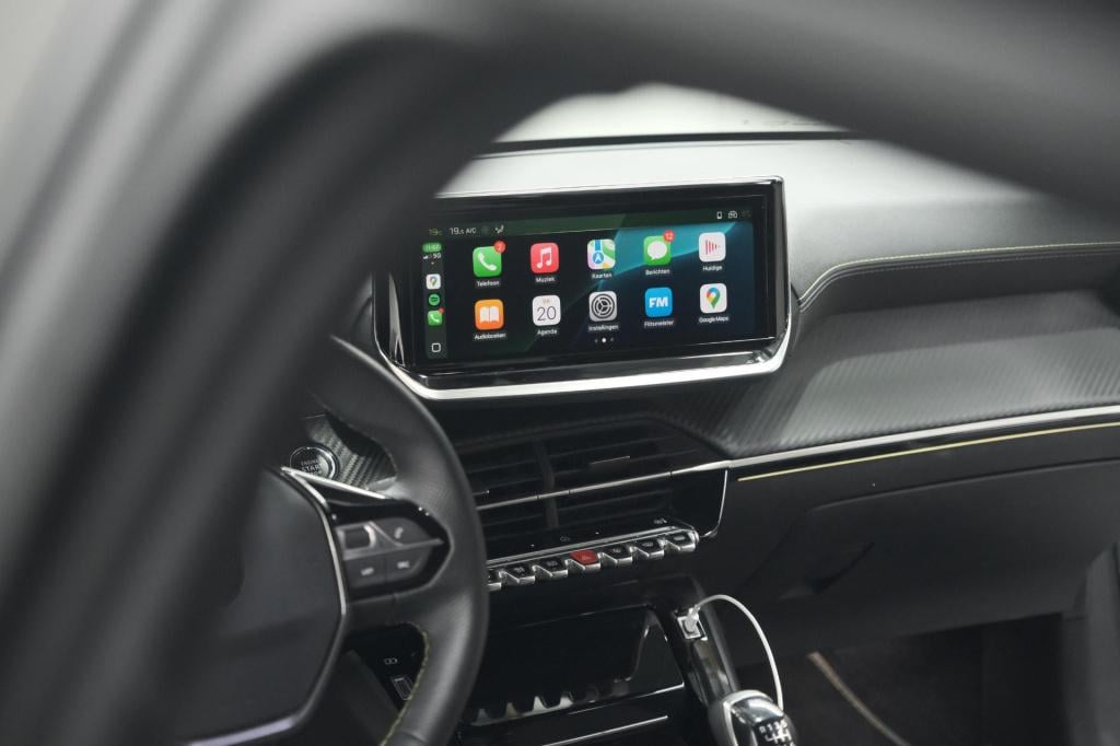 Peugeot 208 puretech 100 gt | camera | navigatie | apple carplay | parkeers