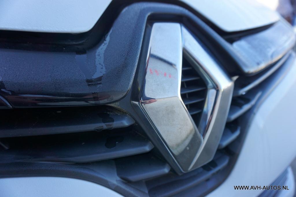 Renault Clio estate 0.9 tce life