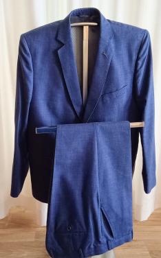 Prachtig blauw kostuum merk Forbici, maat 56