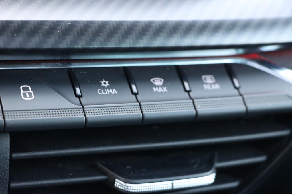 Skoda Octavia combi 1.4 tsi iv rs 245pk dsg6