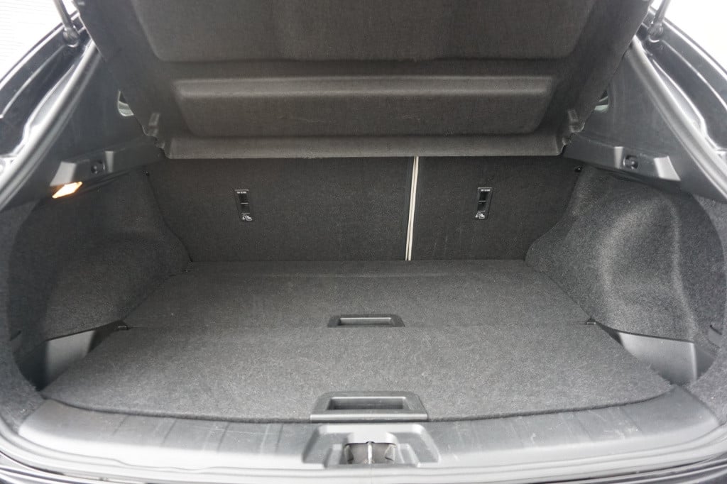 Nissan Qashqai 1.2 tekna climate / navi / camera / pano. / cruise / trekhaa