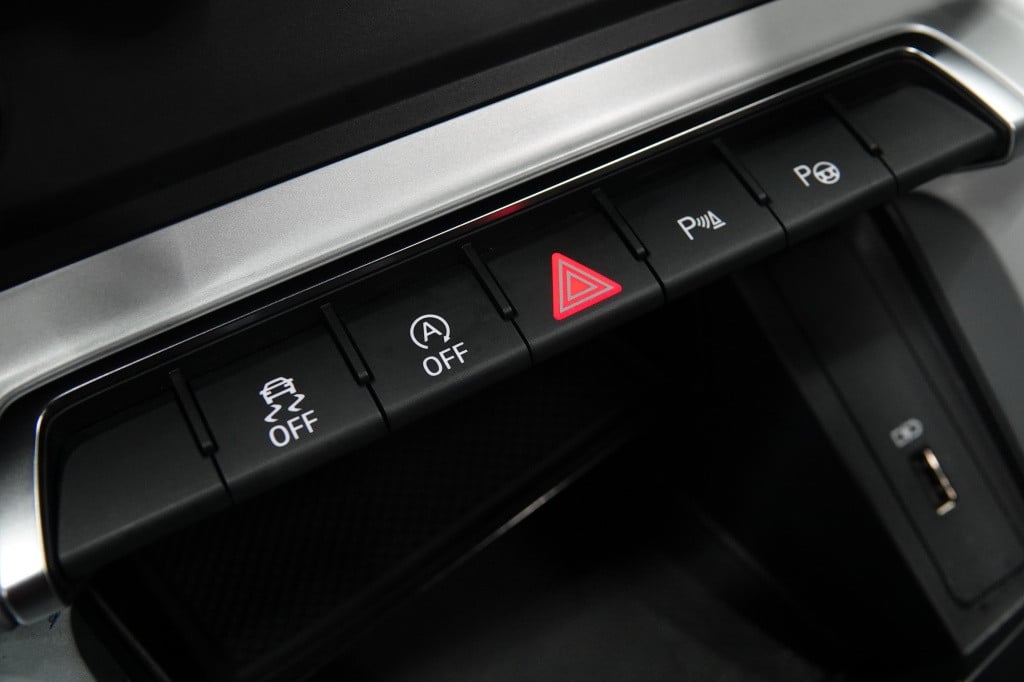 Audi Q3 1.5 tfsi | panoramadak | pdc |
