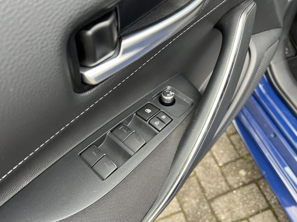 Toyota Corolla 1.8 hybrid active