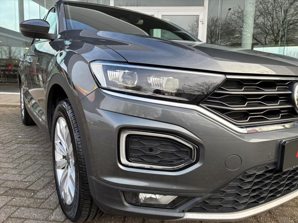 Volkswagen T-roc 1.5 tsi 150pk sport 6 hand|camera|carplay|led|rijklaarprij