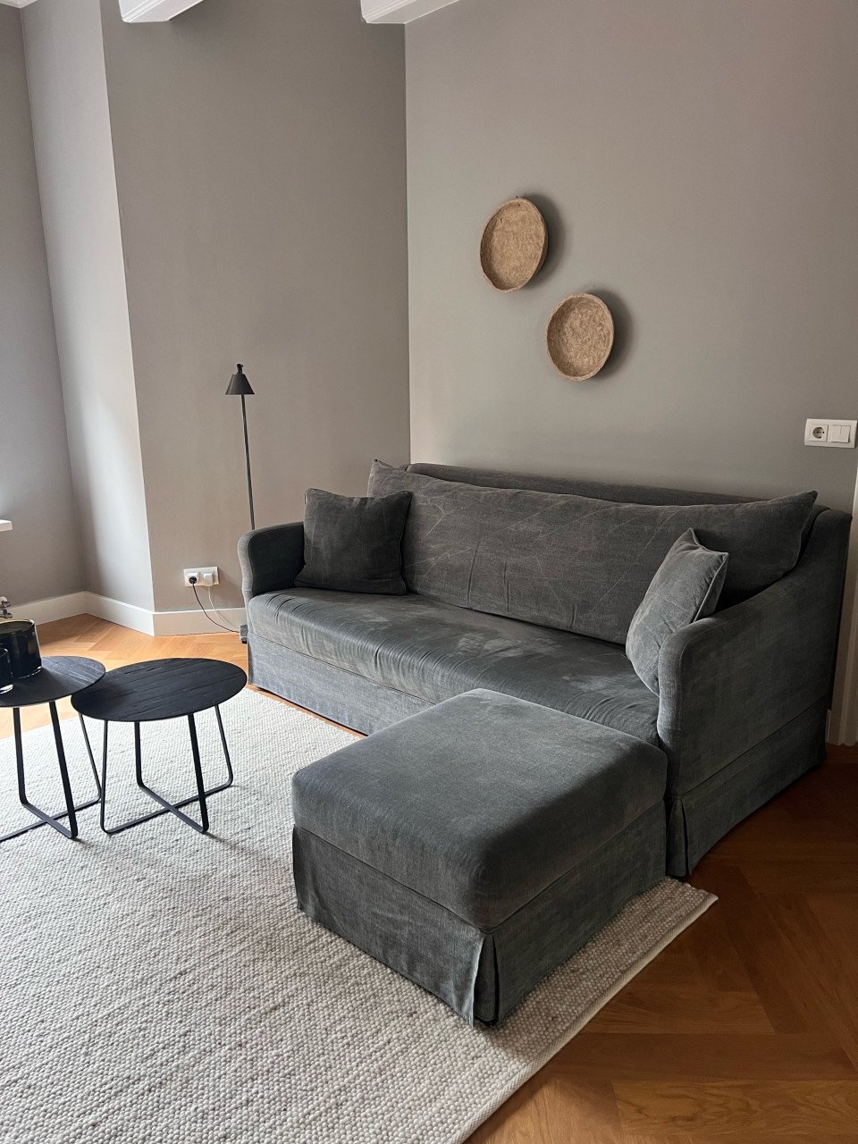 Bankstel + fauteuil + hocker