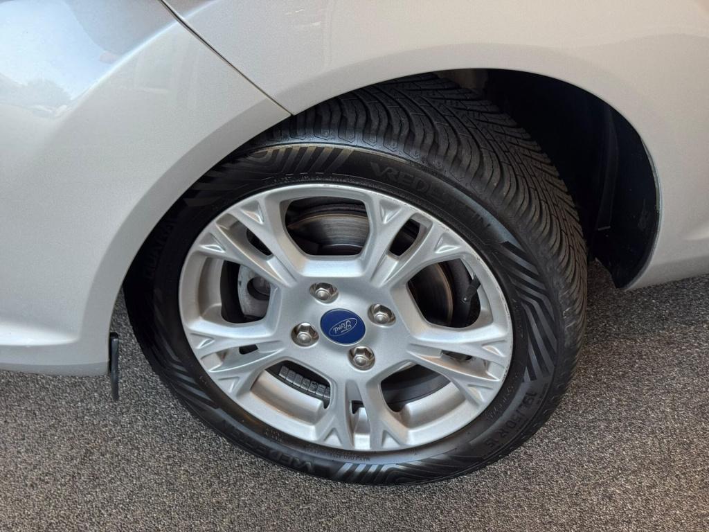 Ford Fiesta 1.0 style ultimate