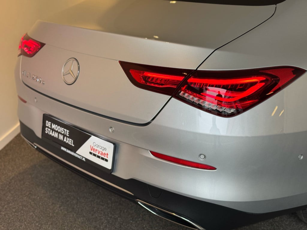 Mercedes-Benz Cla 250 e business solution