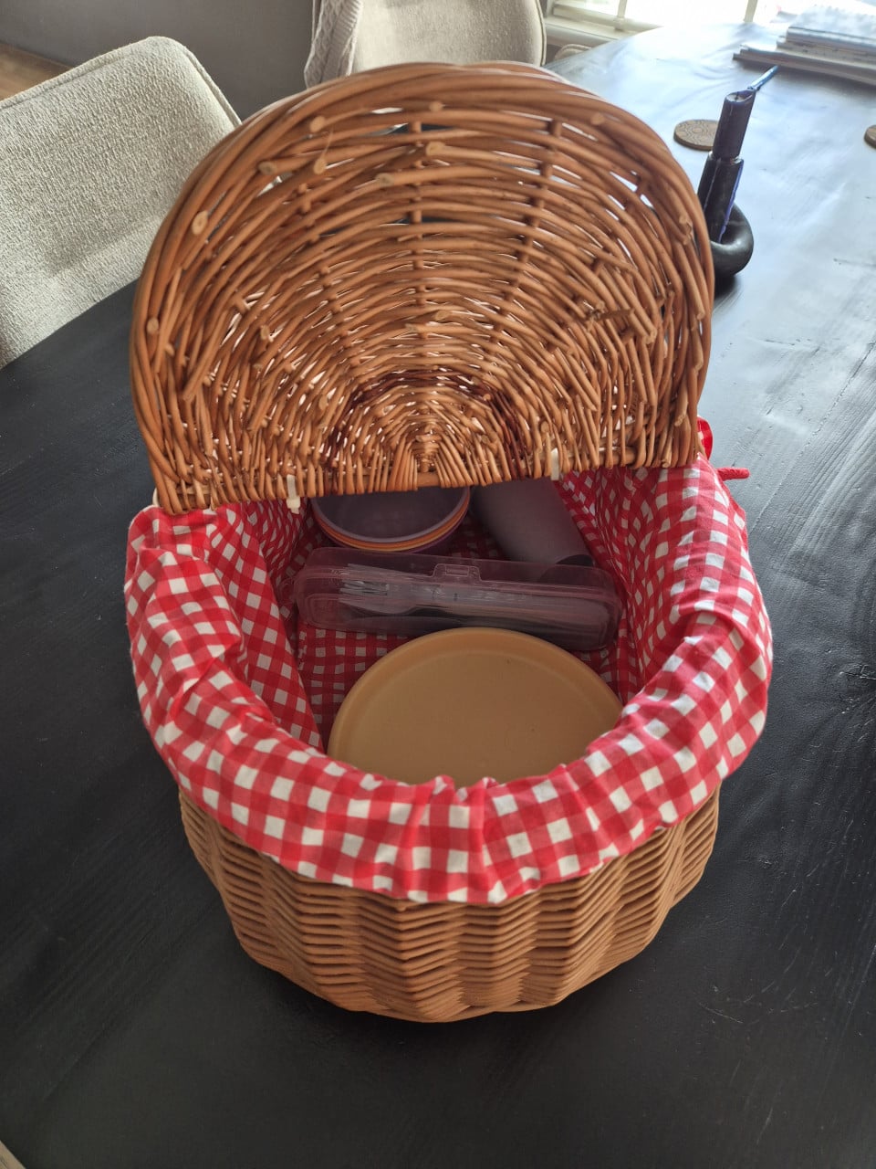 Te koop picknikmand riet