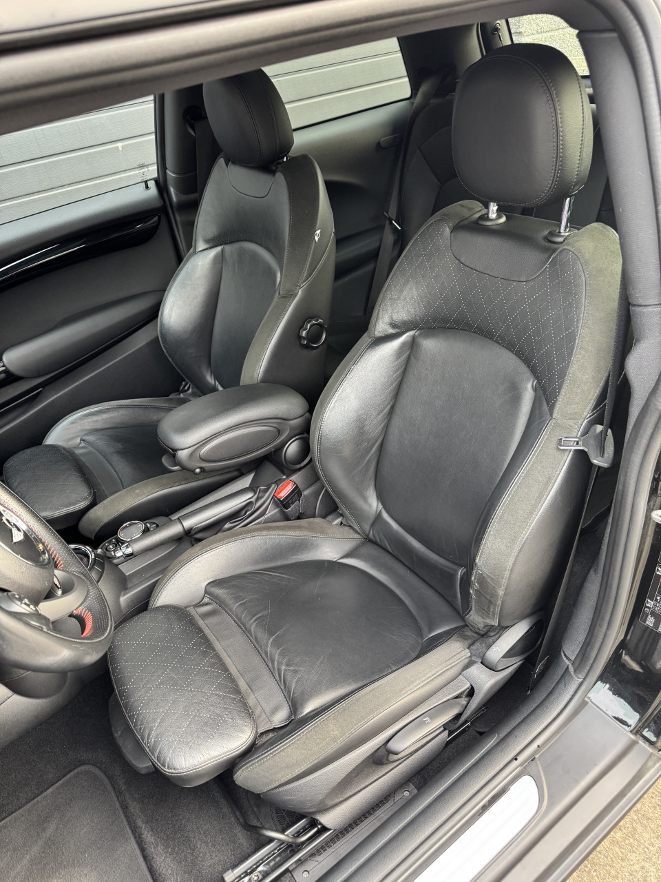 Mini Cooper S 1.6 Automaat 115DKM 2014 Bomvol in opties!