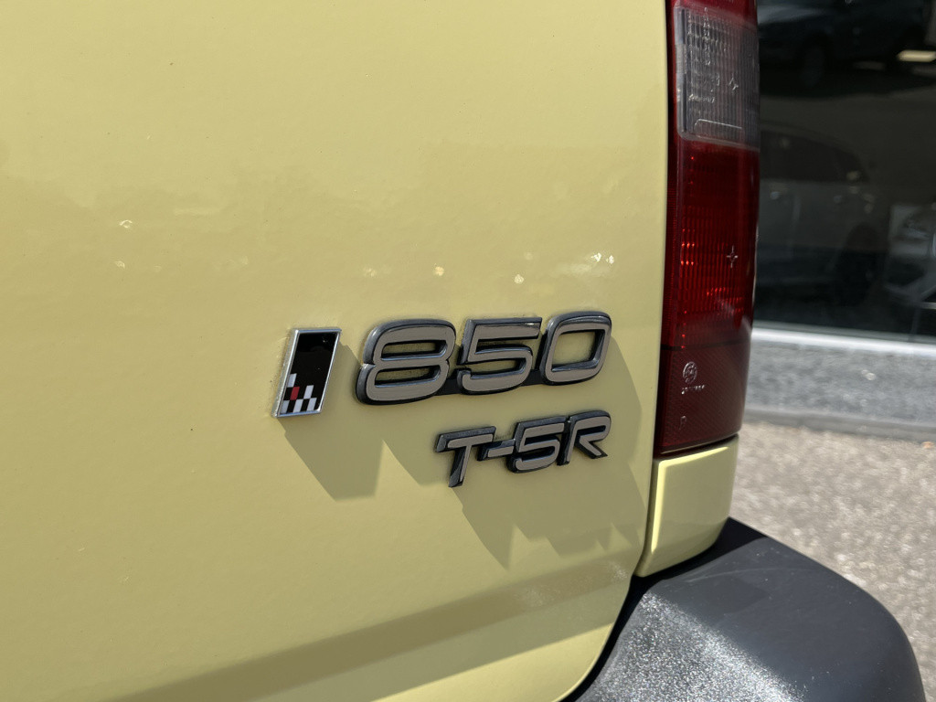 Volvo 850 2.3 t-5r automaat estate | cream yellow | bijzonder netjes en ori
