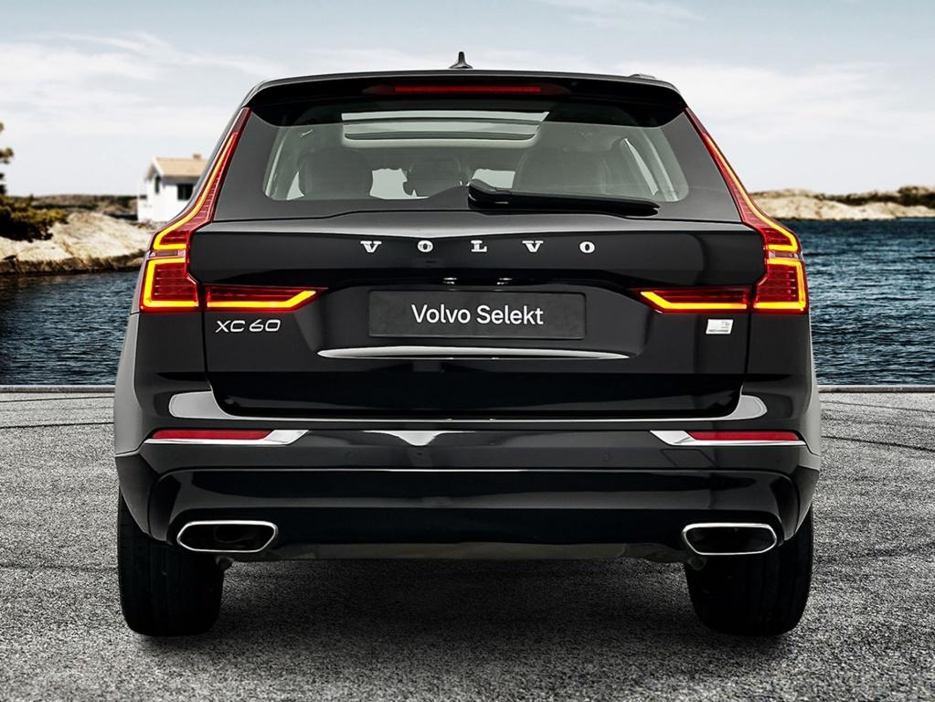 Volvo XC60 t6 340pk recharge r-design| trekhaak| pano| camera| adap.cruise