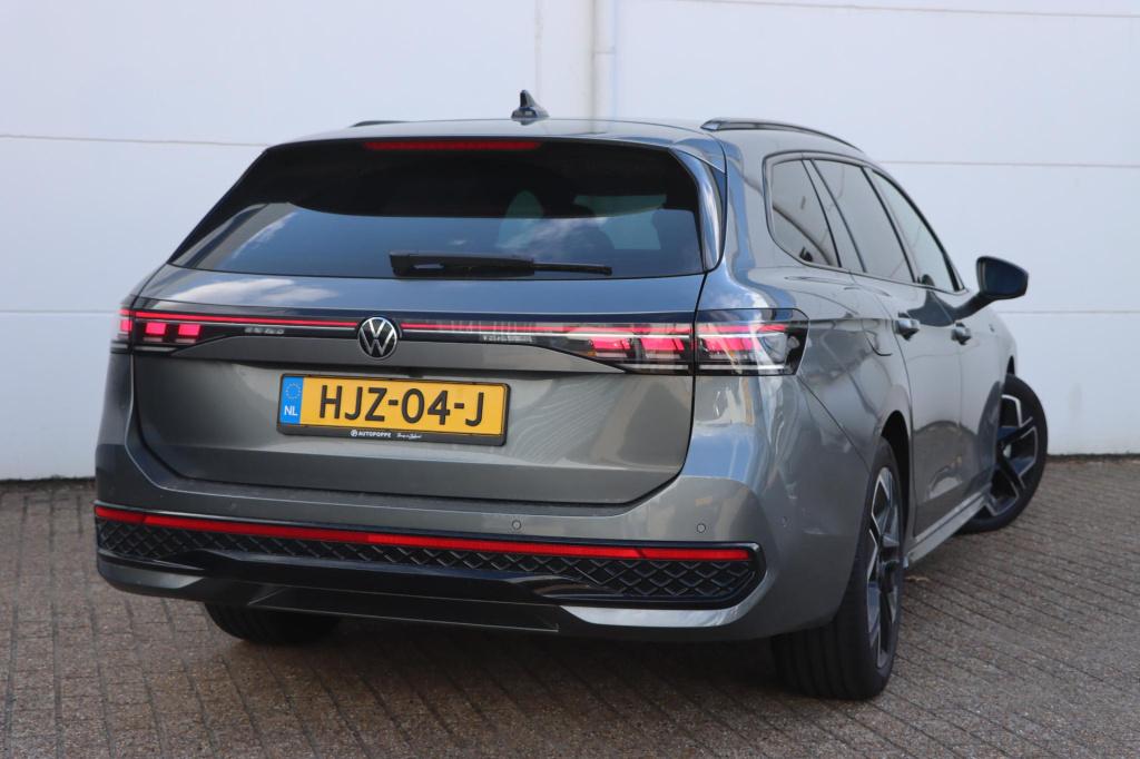 Volkswagen Passat variant 1.5 etsi r-line business dsg7 150pk ergo stoel | 