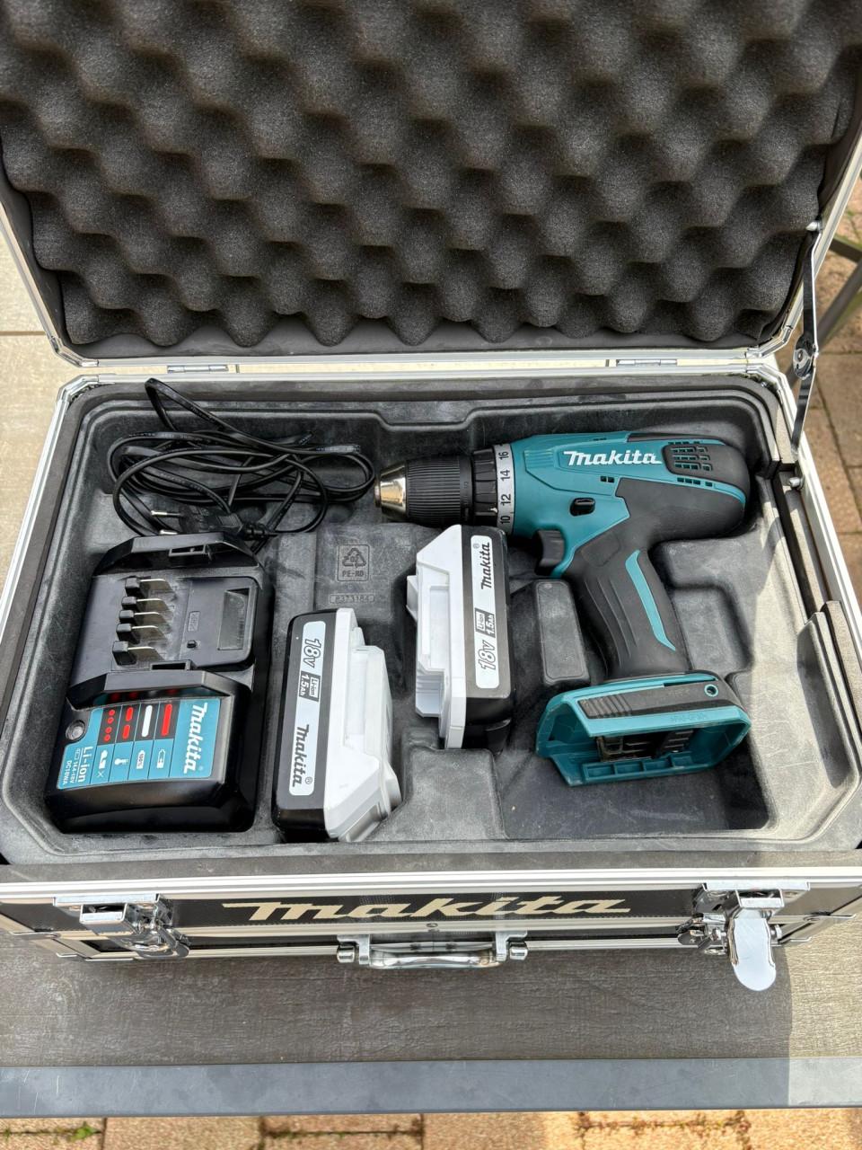 Zeer nette makita boormachine set