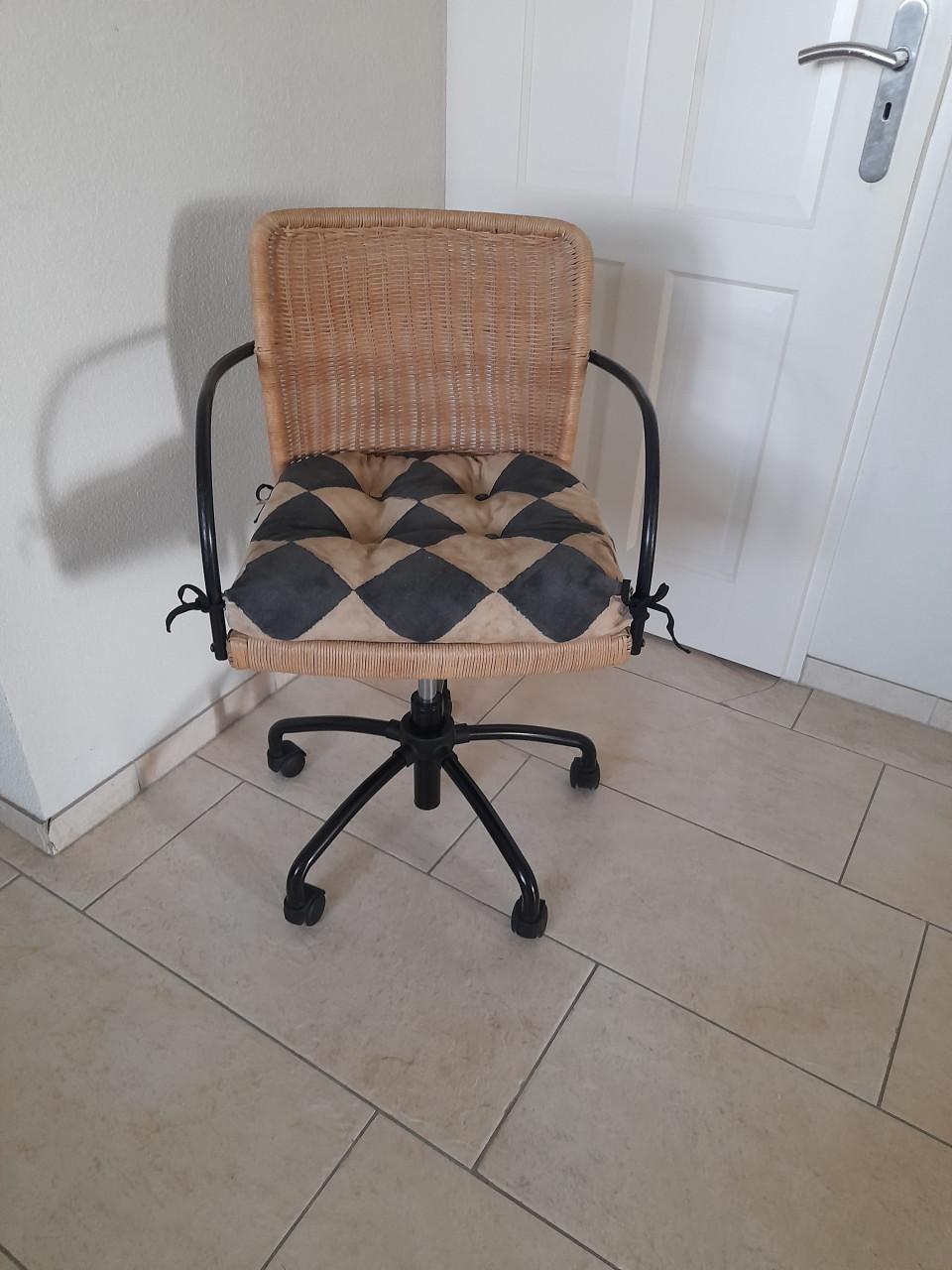 Bureaustoel (in goede staat )