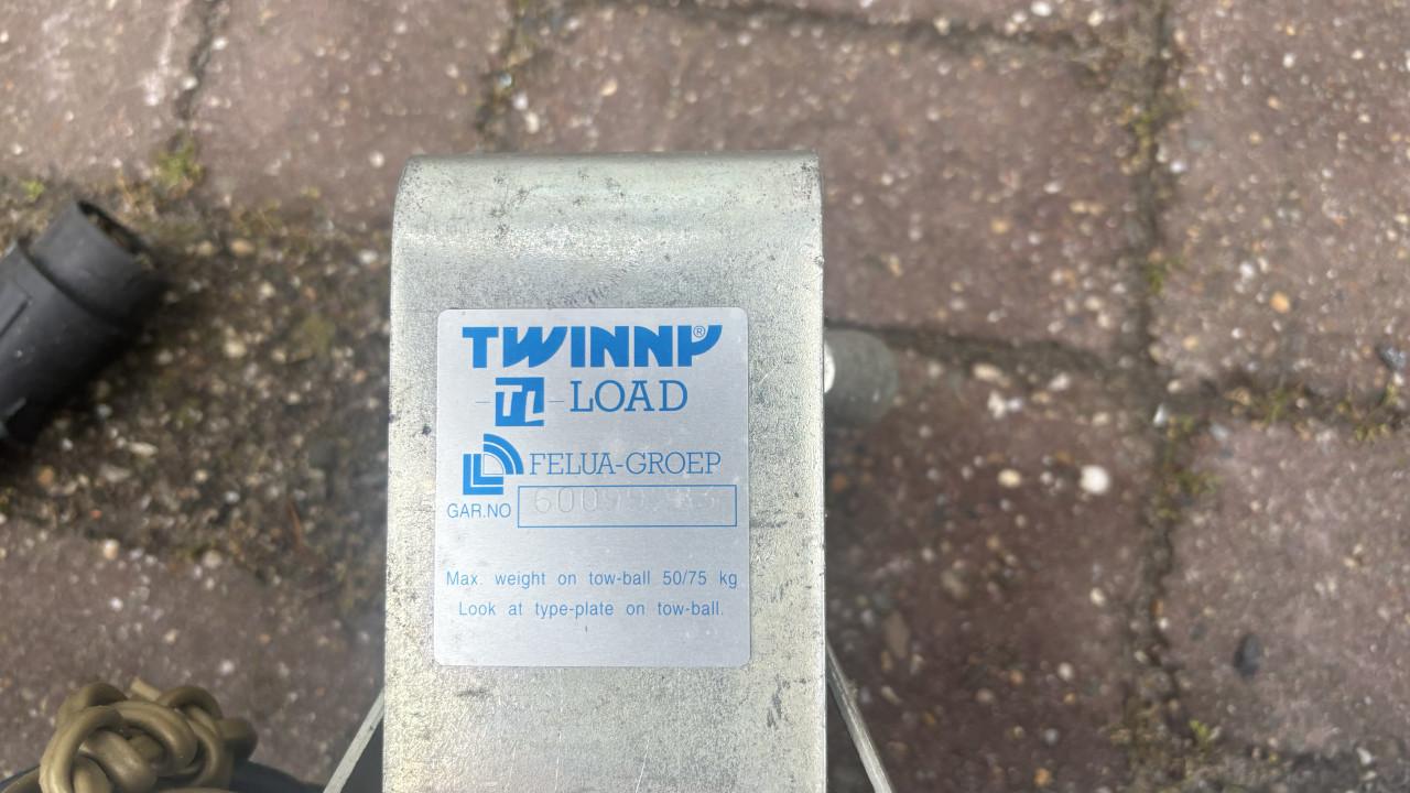 Twinny load