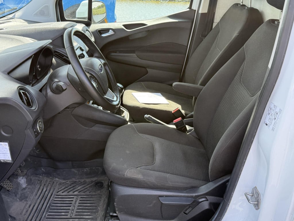 Ford Transit Courier 1.5 tdci limited duratorq s&s lmv | parkeersensoren | 