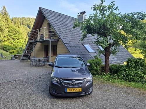 Opel Karl in prima staat, 26-9-2025 voll. geserviced, oa nieuwe banden
